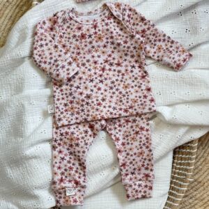 Newborn set  bloemetjes ribtricot